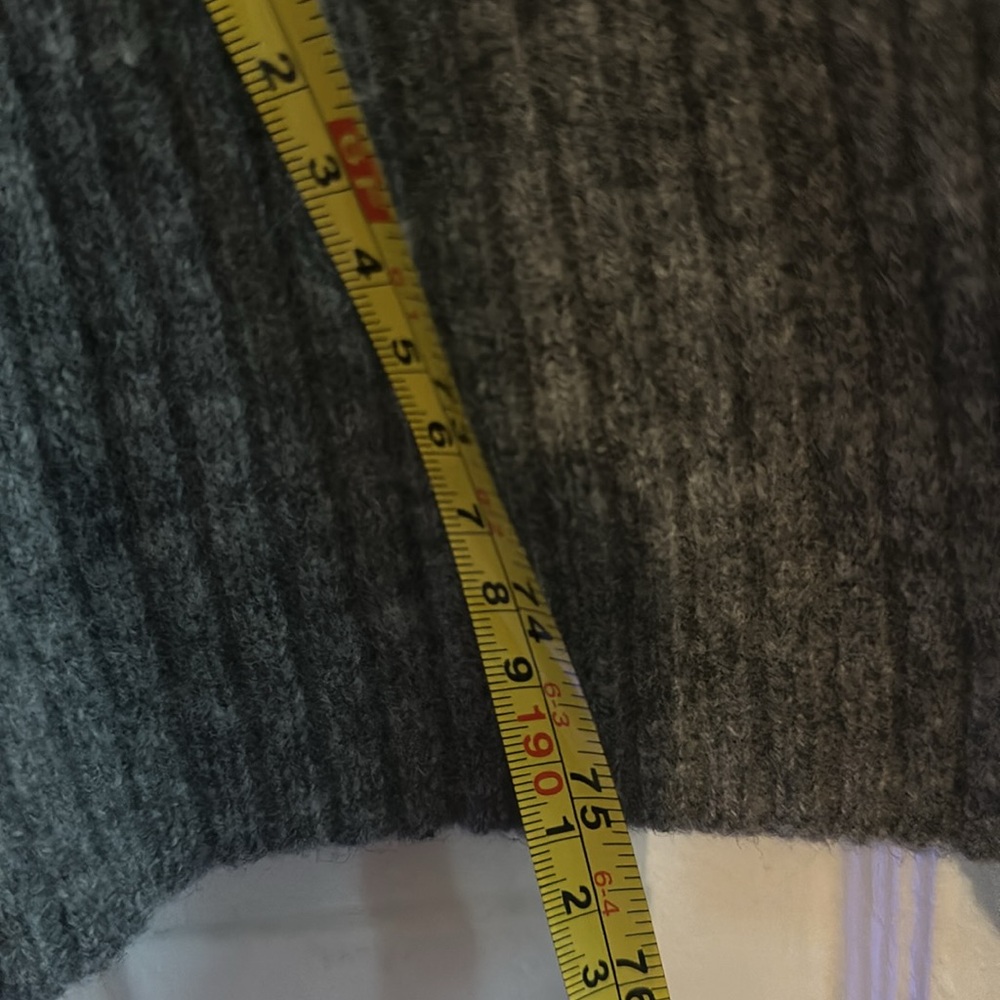Scarf - Picture 7 of 7